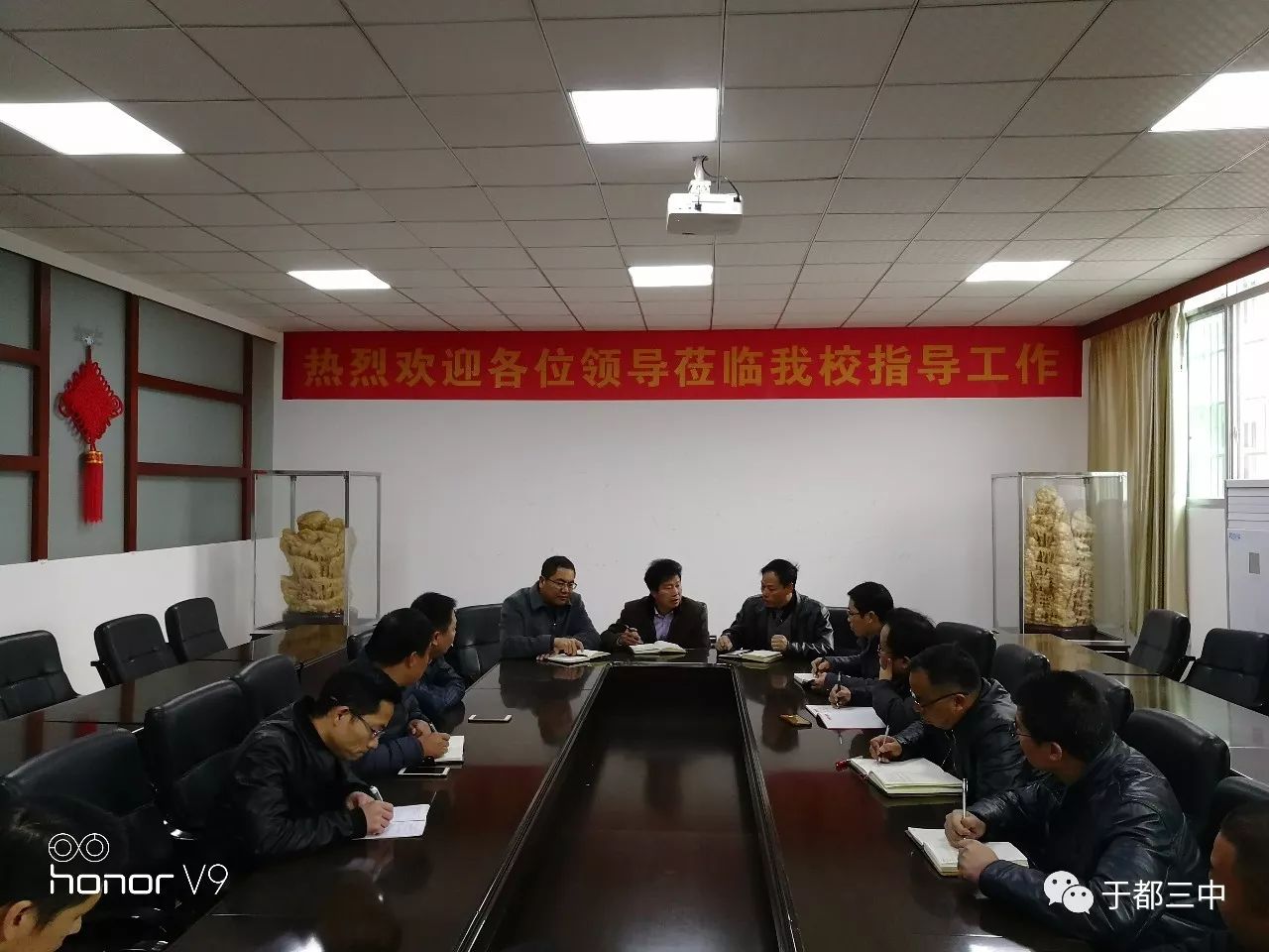 新澳门精准四肖期期中特公开,经典解释落实_桌面版40.121